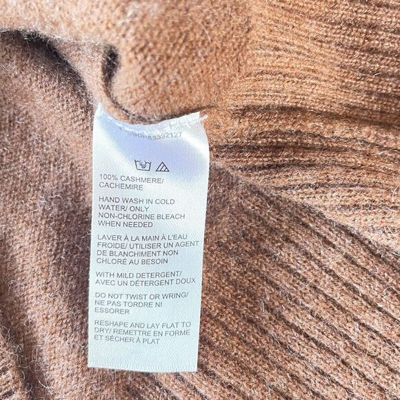 Saks Fifth Avenue Cashmere Brown Crew Neck Sweater - Picture 6 of 7